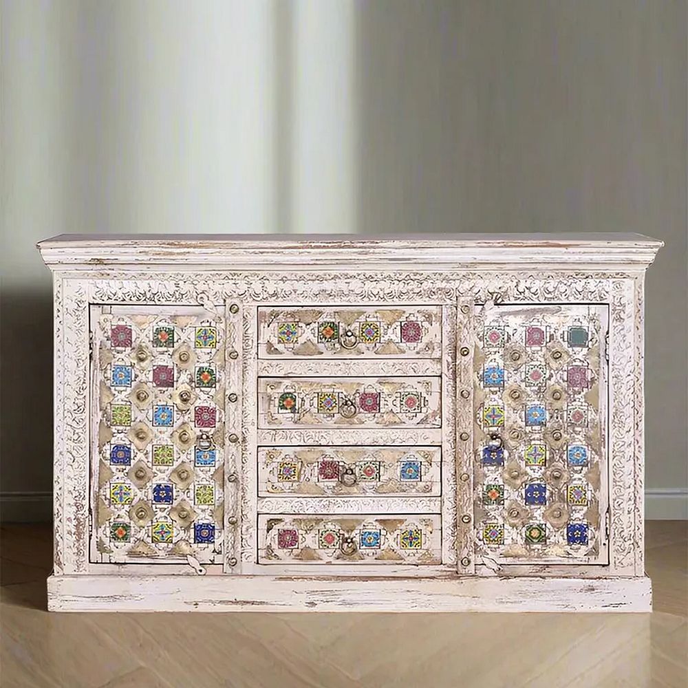 How to Choose the Right Size Sideboard for Your Living Room